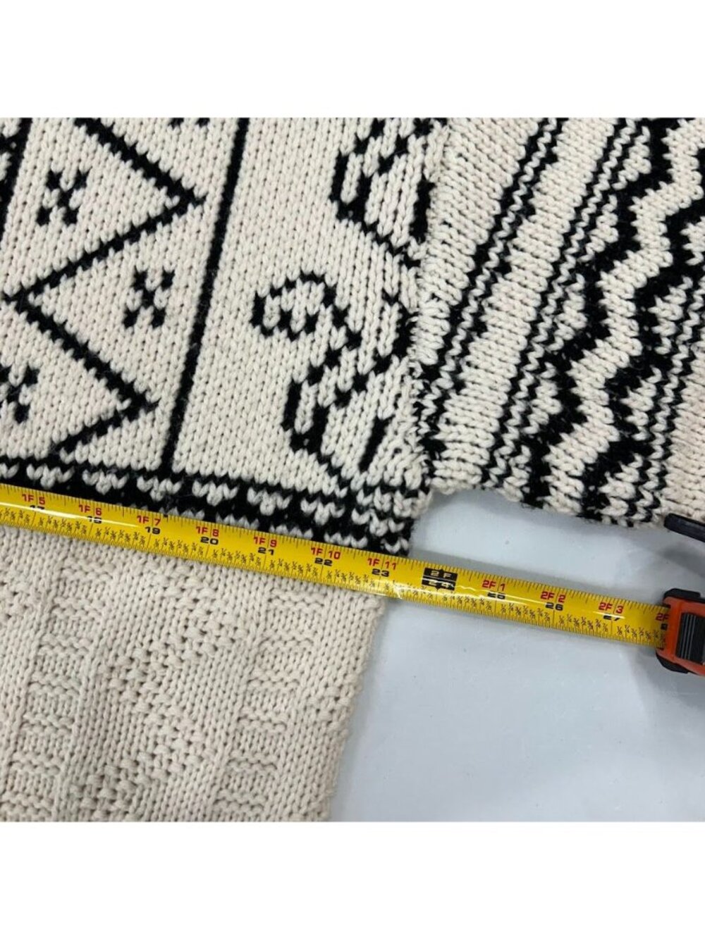 Altar’d State Naya Fair Isle Chunky Knit Toggle Button Cardigan Womens sz Medium - Picture 7 of 8